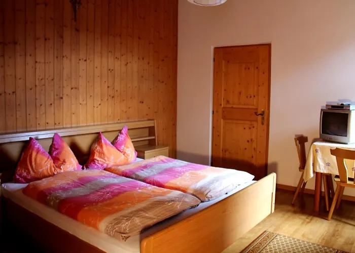 לינה וארוחת בוקר Reiseggerhof